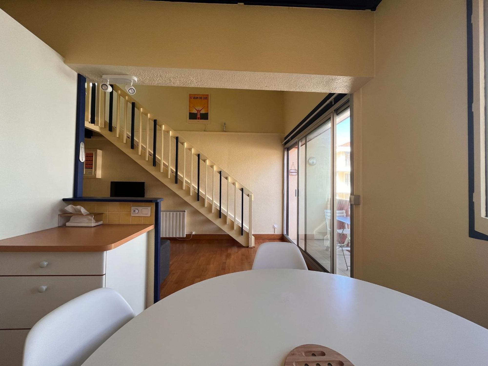 Studio Mezzanine A 100M De La Plage Avec Balcon, Apercu Mer Et Parking - Saint-Jean-De-Luz - Fr-1-239-576 Apartment ภายนอก รูปภาพ